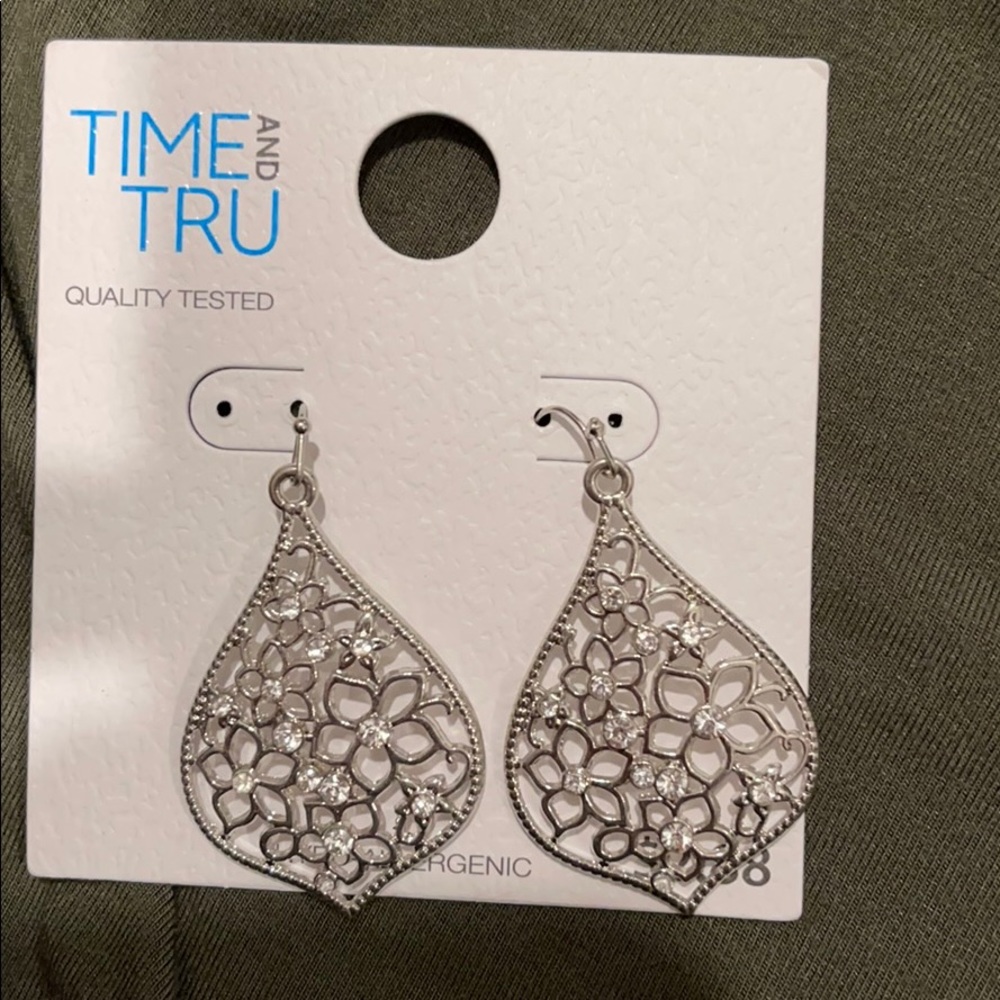 Silver dangle Earrings - Picture 4 of 4